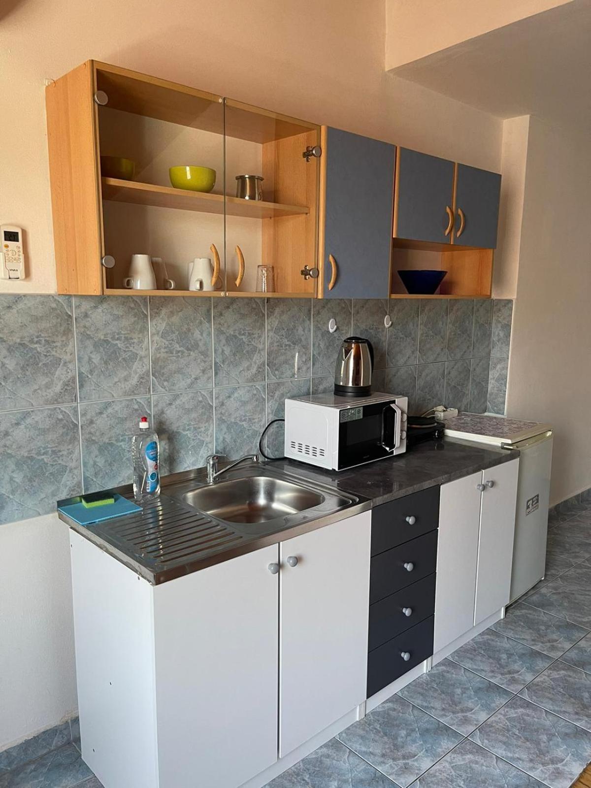 Roman Arch- Low Budget Doublebed Room In Top Center Pula Ngoại thất bức ảnh